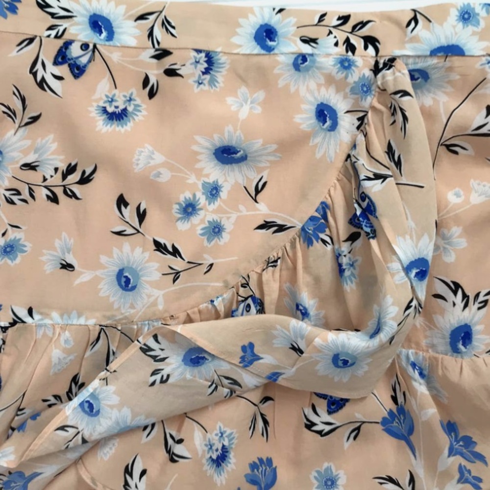 Ann Taylor floral tiered midi skirt 10 - Picture 4 of 4